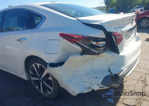 2018 Nissan Altima 2.5 Sr z USA, uszkodzony, nr VIN 1N4AL3AP7JC103981